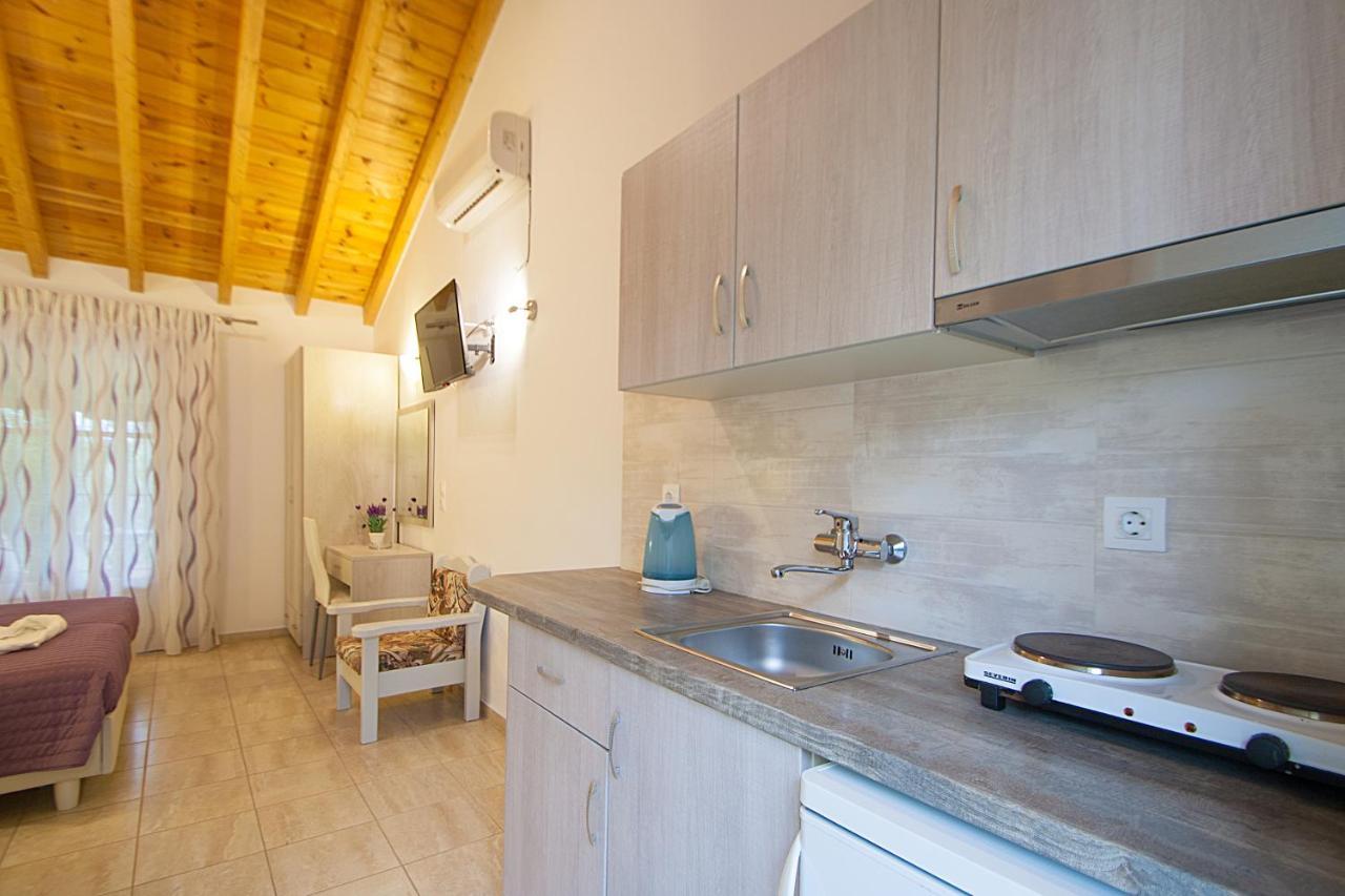 Voula Studios Koukounaries Extérieur photo