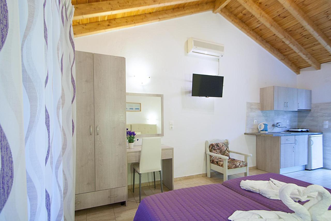 Voula Studios Koukounaries Extérieur photo
