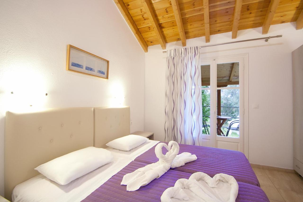 Voula Studios Koukounaries Extérieur photo